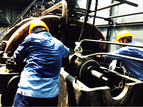 烈日下挥洒奋斗激情，与时间赛跑为用户创造价值！