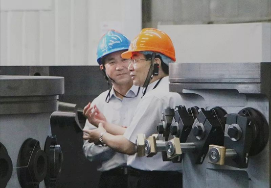 陕西省委书记、省人大常委会主任胡和平一行莅临jjb竞技宝“话转型”“谈发展”